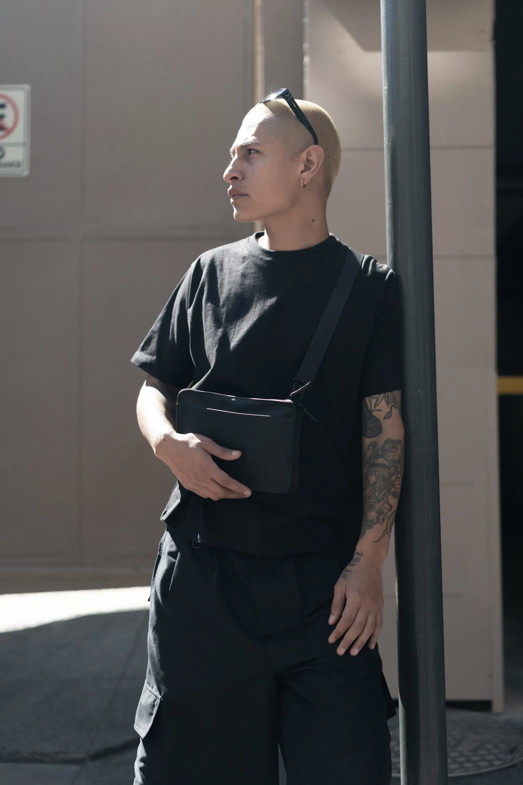 Black Adjustable Box Bag