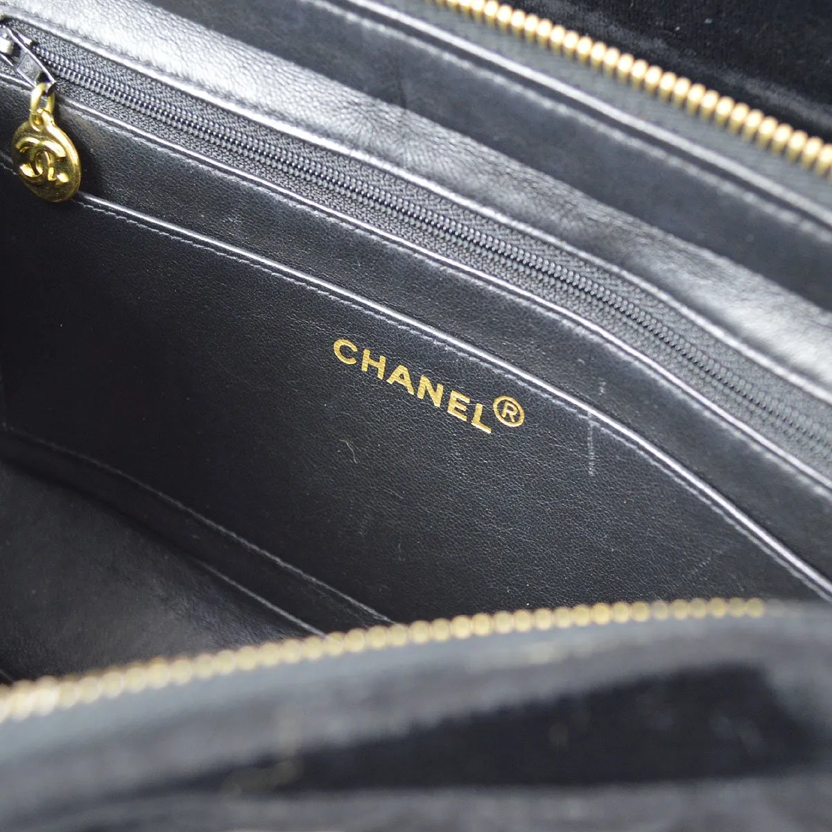CHANEL 1994-1996 Medium Classic Flap Backpack ao28262