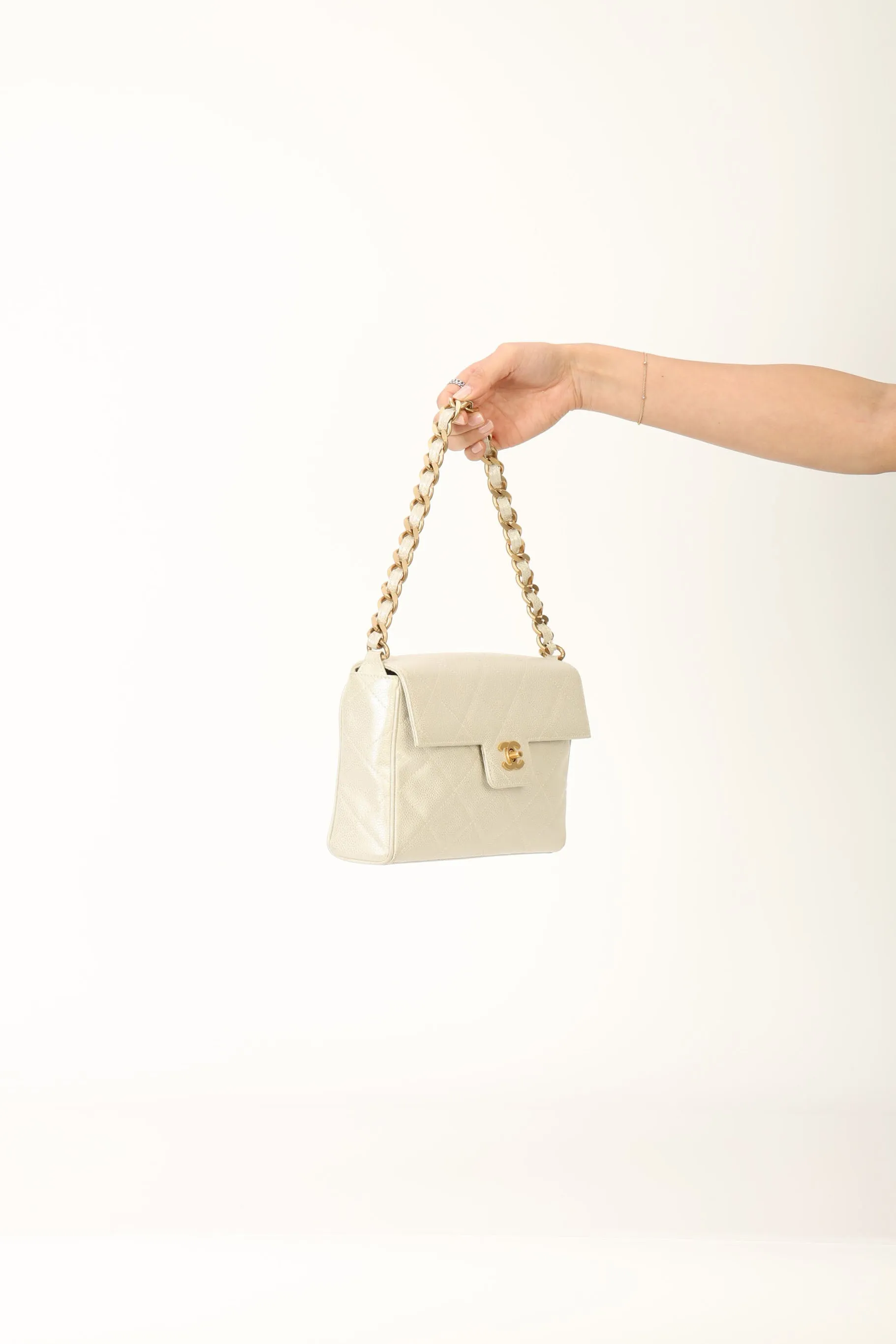Chanel 2000 Caviar Iridescent Shoulder Bag