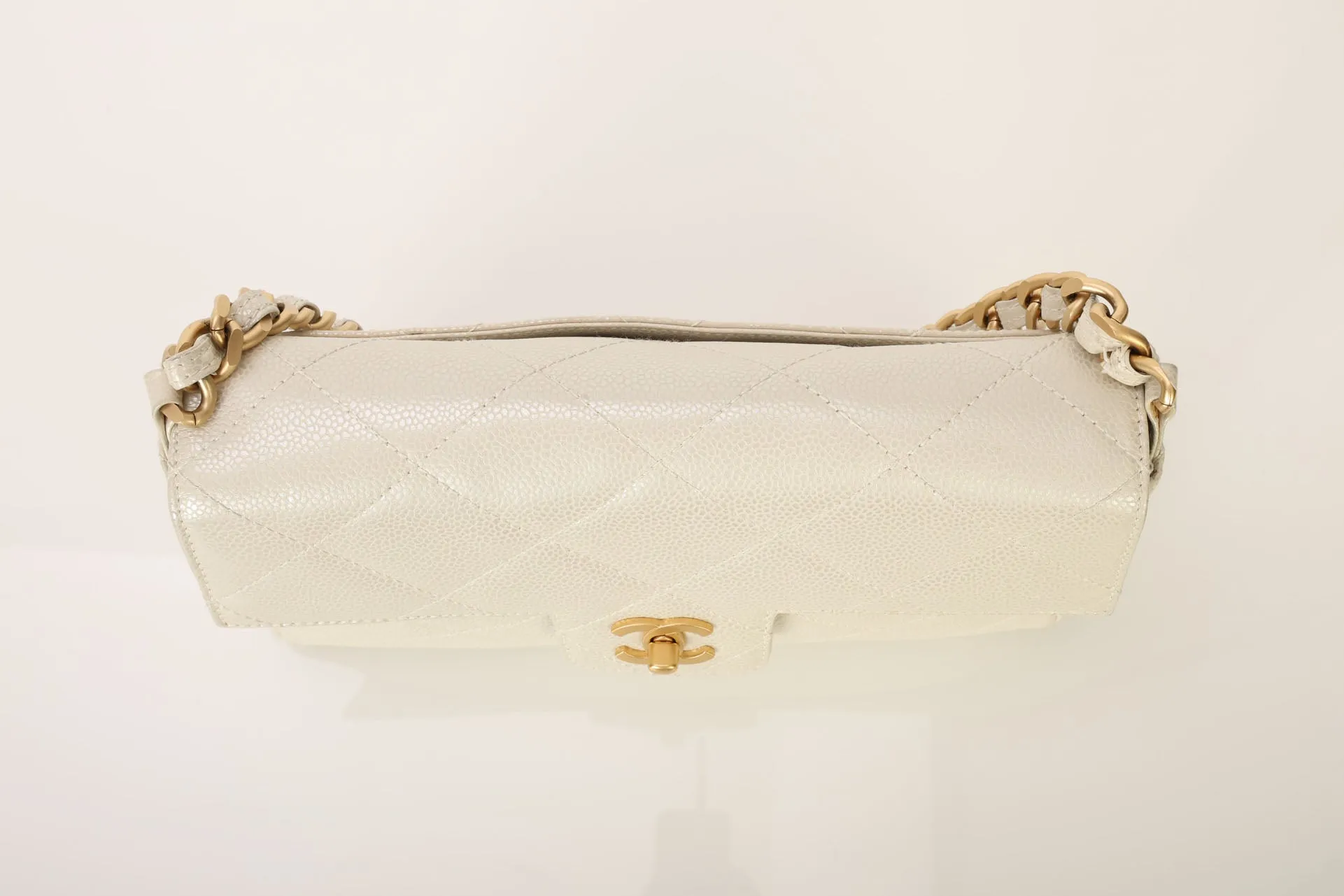Chanel 2000 Caviar Iridescent Shoulder Bag