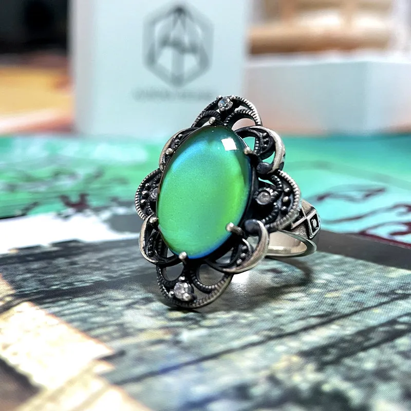 Elegant Retro Mood Ring