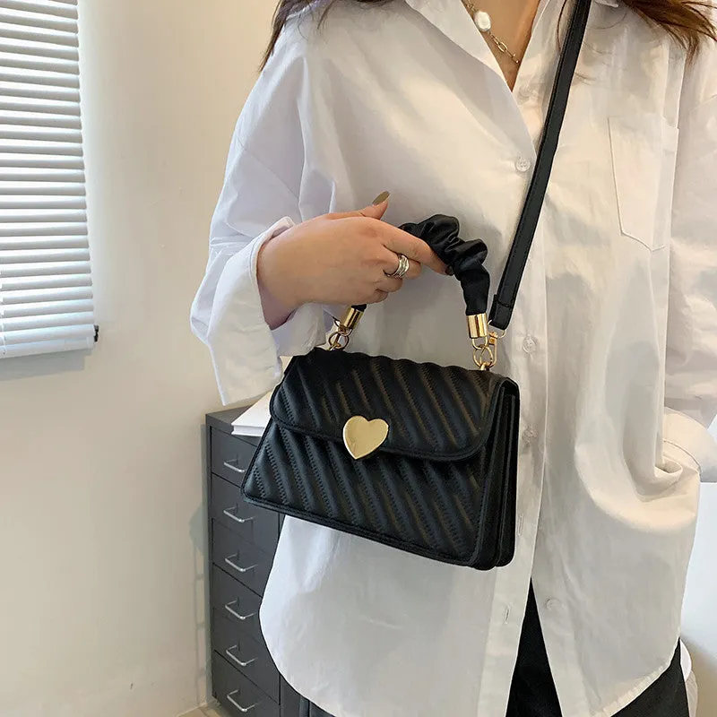 Fashion Chain Shoulder Bag – Love Metal Accent Handbag