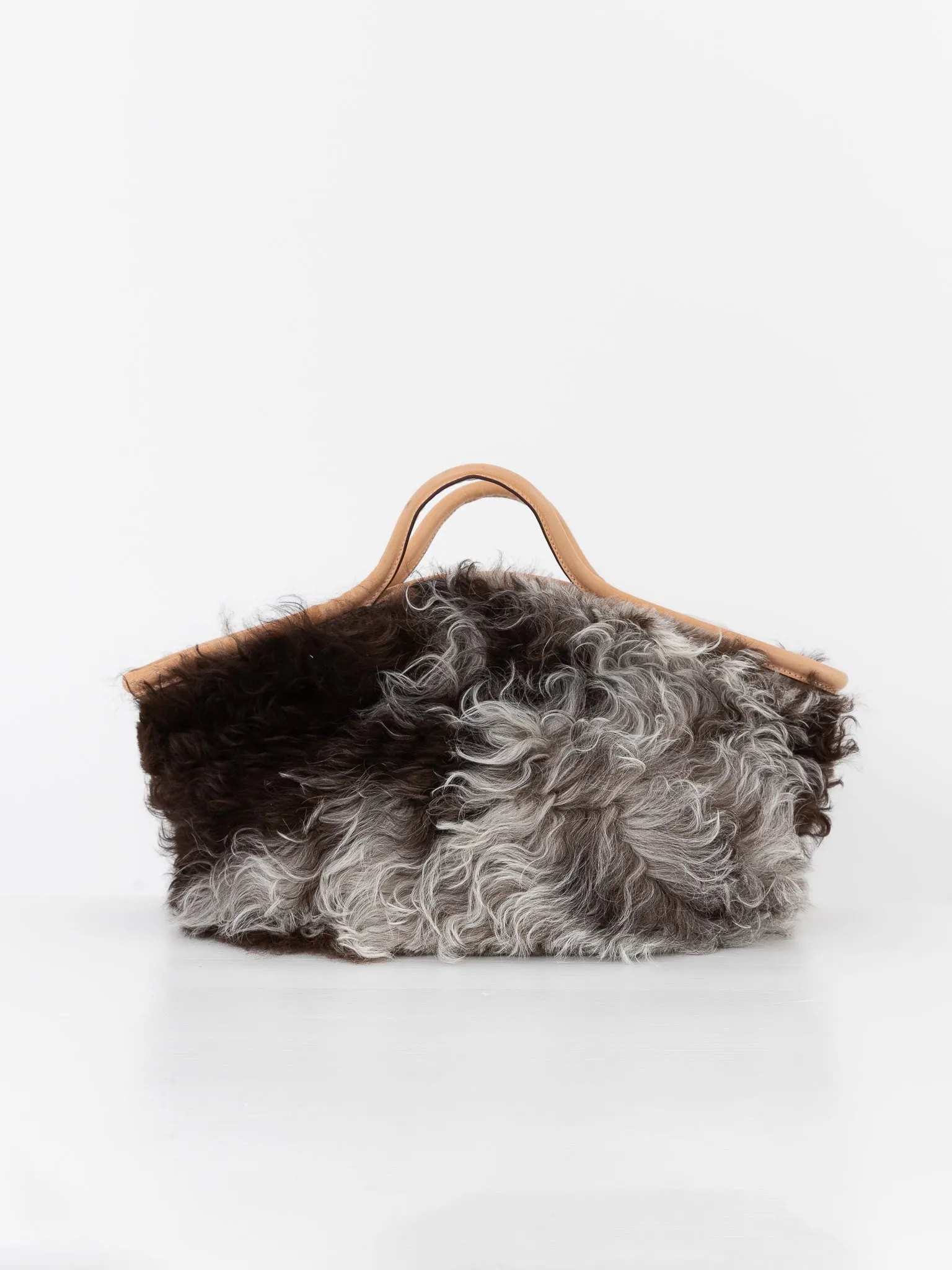 The Backward Vendor Cattle Basket, No. 1