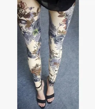Vibrant Patterned Leggings – Comfortable and Stylish Everyday Wear