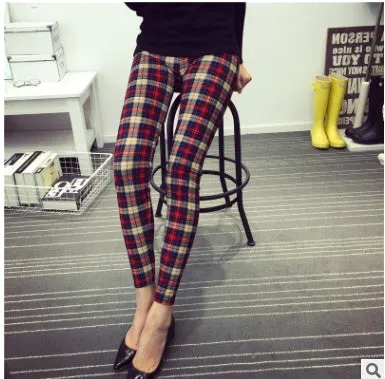 Vibrant Patterned Leggings – Comfortable and Stylish Everyday Wear