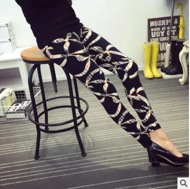 Vibrant Patterned Leggings – Comfortable and Stylish Everyday Wear